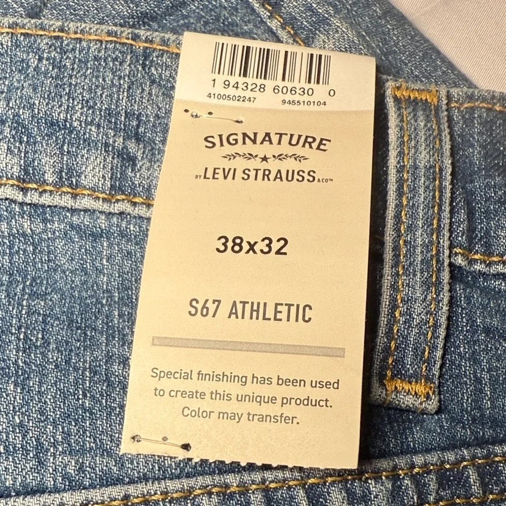 NEW! Levi Strauss Signature 38x32 Men's Athletic Fit Denim Jeans